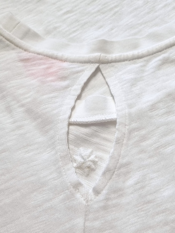 Maglietta 'Tshirt in Baumwolle Flammengarn - PhilippaC' di LIKS. Munich in bianco