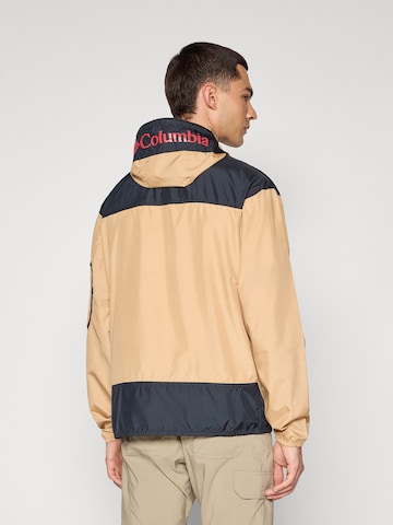 COLUMBIA - Chaqueta de montaña 'Challenger™ II' en marrón: atrás