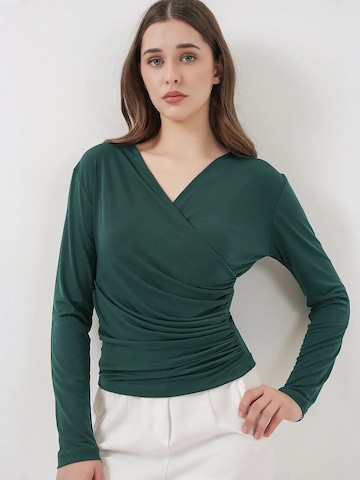 Bigdart - Blusa em verde: frente