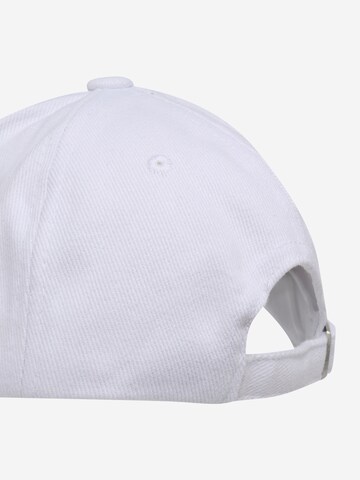 92 The Studio Cap in White