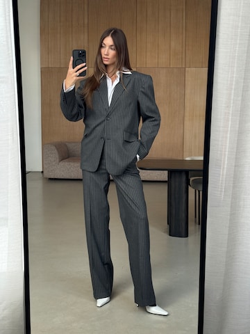 Sacou 'Jovana' de la RÆRE by Lorena Rae pe gri