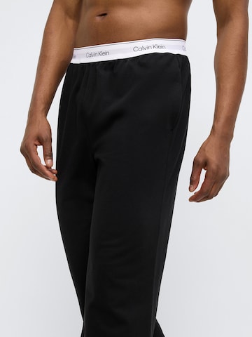 Calvin Klein Normální Pyžamové kalhoty 'ICON / ESSENTIALS' – černá