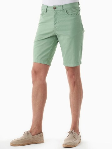 Organication Regular Shorts in Grün