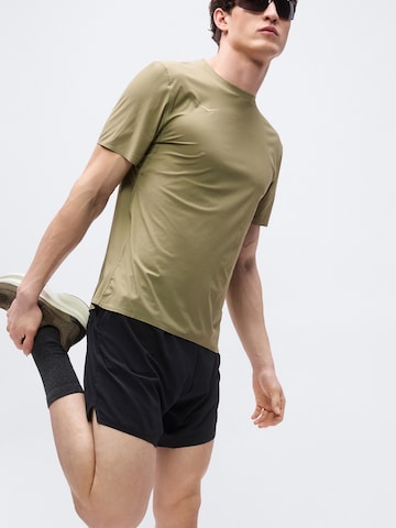 HOKA - Camiseta funcional 'AIROLITE 2.0' en verde
