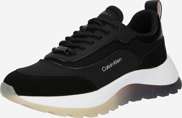 Baskets basses Calvin Klein en noir : devant