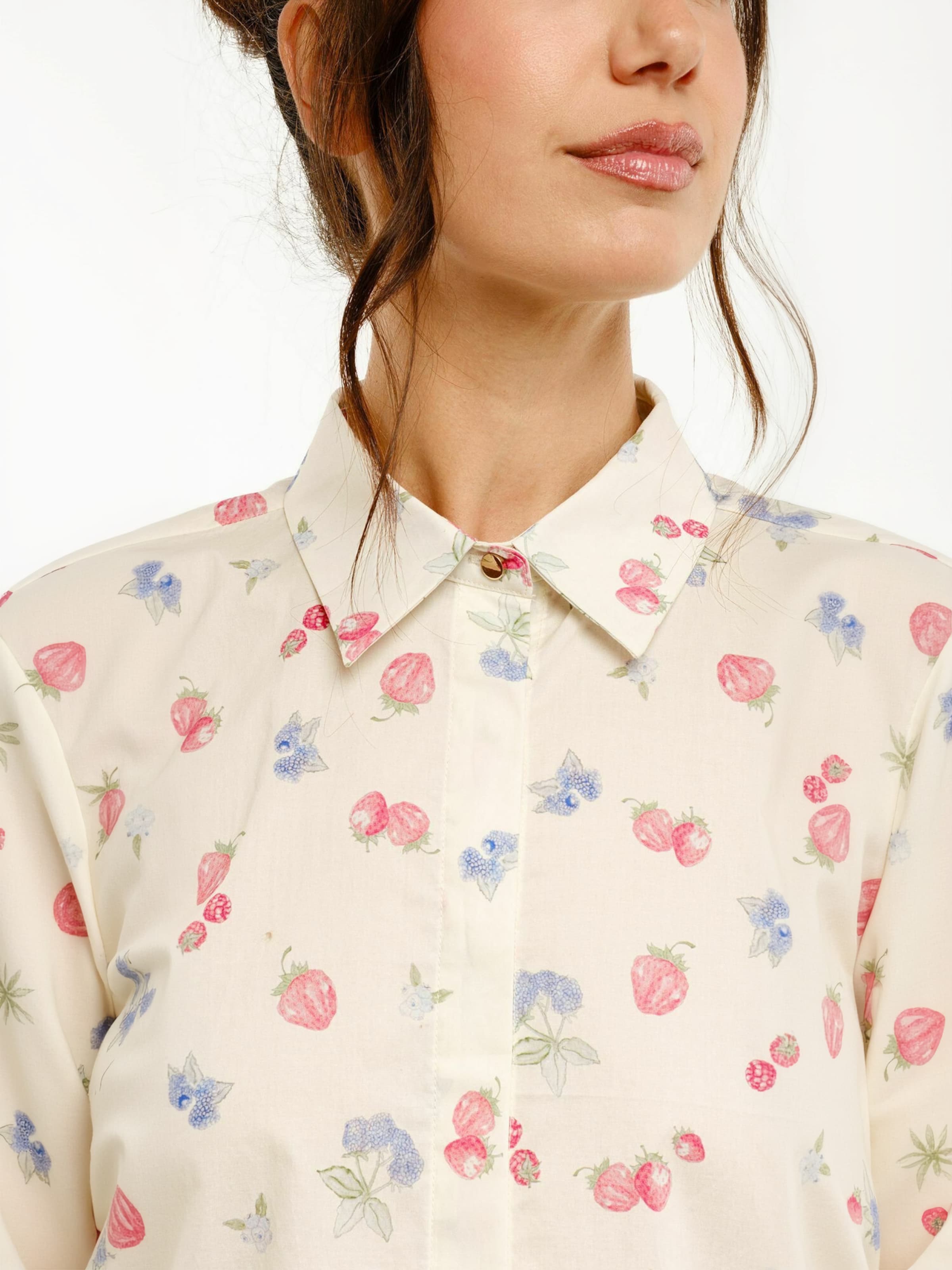 Liberte Essentiel Top ' FLORA ' in White