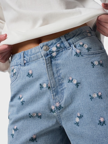 PIECES Regular Дънки 'PCFLORA' в синьо