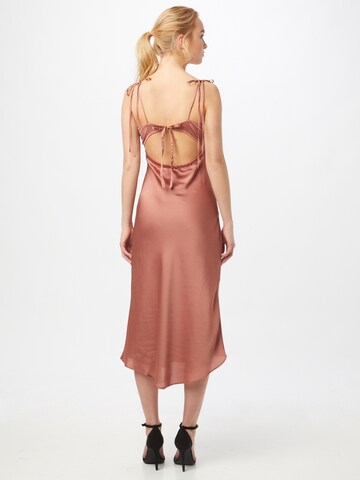 Abercrombie & Fitch Koktejlové šaty – pink