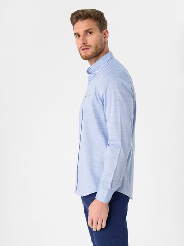 By Diess Collection - Ajuste regular Camisa en azul