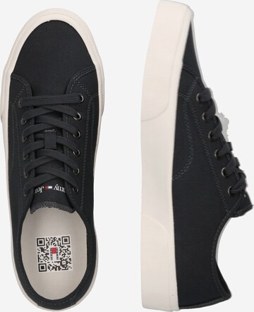 Sneaker low de la Tommy Jeans pe gri