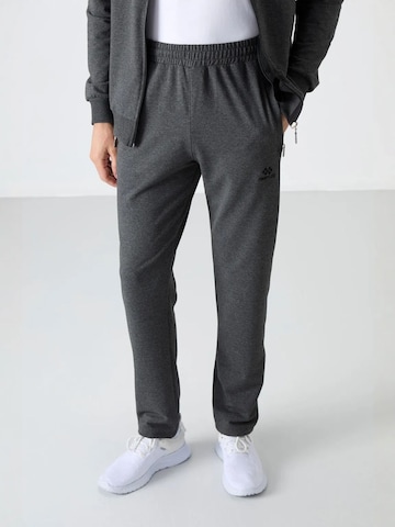 Survêtement Tommy Life en gris