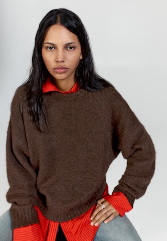 Pull&Bear Pulover | rjava barva: sprednja stran
