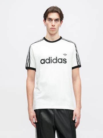 ADIDAS ORIGINALS Футболка в Белый: спереди