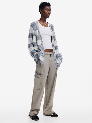 Desigual - Cárdigan en gris