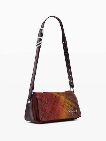 Desigual Olkalaukku värissä ruskea