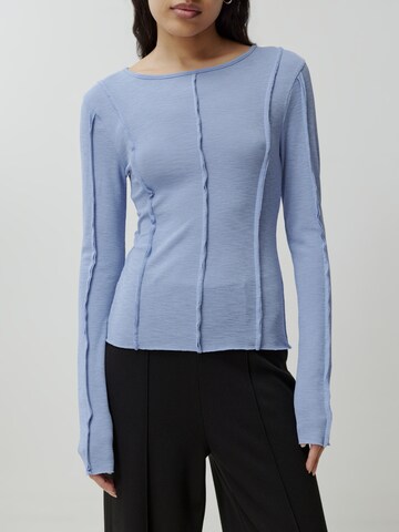 EDITED Shirt 'Halima' in Blauw: voorkant