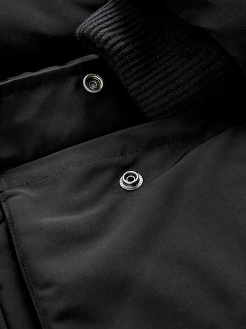 Manteau 'Everest' Superdry en noir