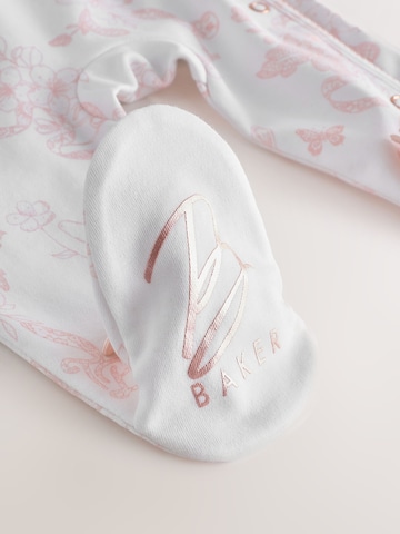 Seturi de lenjerie de la Baker by Ted Baker pe roz