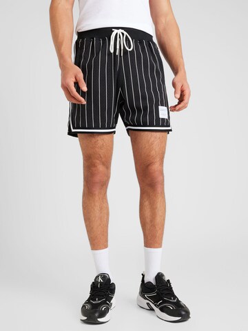 Regular Pantaloni 'GAME DAY 2' de la Mitchell & Ness pe negru: față