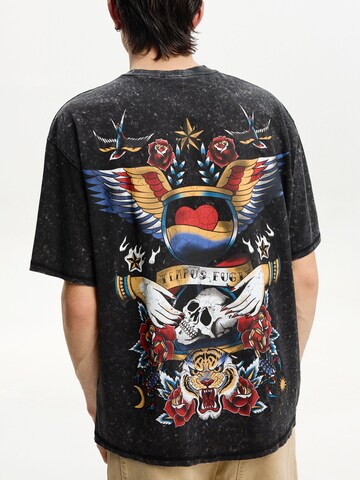 T-Shirt Bershka en noir : devant