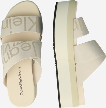 Calvin Klein Jeans - Zapatos abiertos en blanco