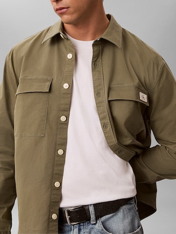 Coupe regular Chemise Calvin Klein Jeans en vert