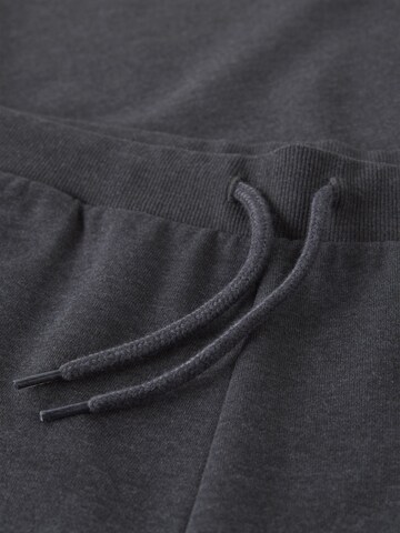 Loosefit Pantalon TWO SOON en gris