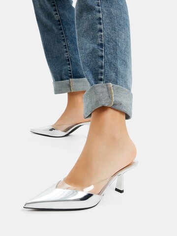 Mule Bershka en argent