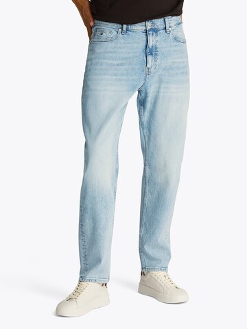 Tommy Jeans Regular Jeans 'ISAAC' in Blue: front