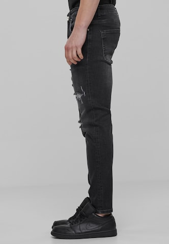 2Y Premium Tapered Jeans in Schwarz