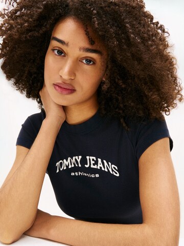 Tommy Jeans - Camiseta en azul