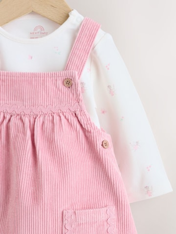 Next Set in Pink