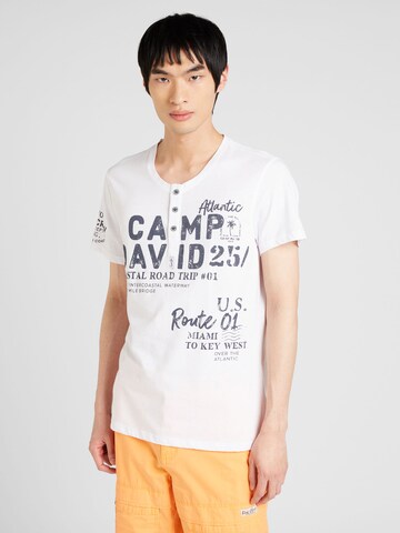 CAMP DAVID Majica | bela barva: sprednja stran