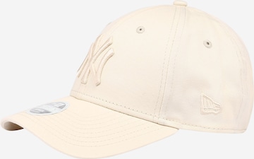 Casquette NEW ERA en beige : devant