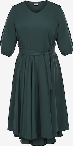 Robe de cocktail ' OLIWIA ' Karko en vert : devant