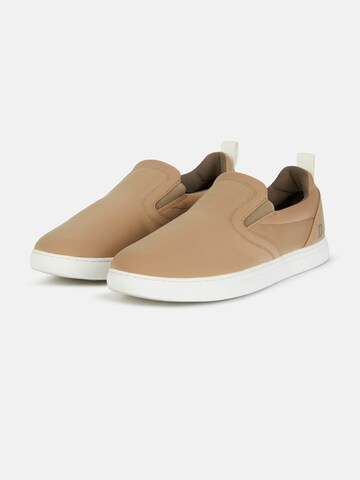 Boggi Milano Slip-ons in Beige