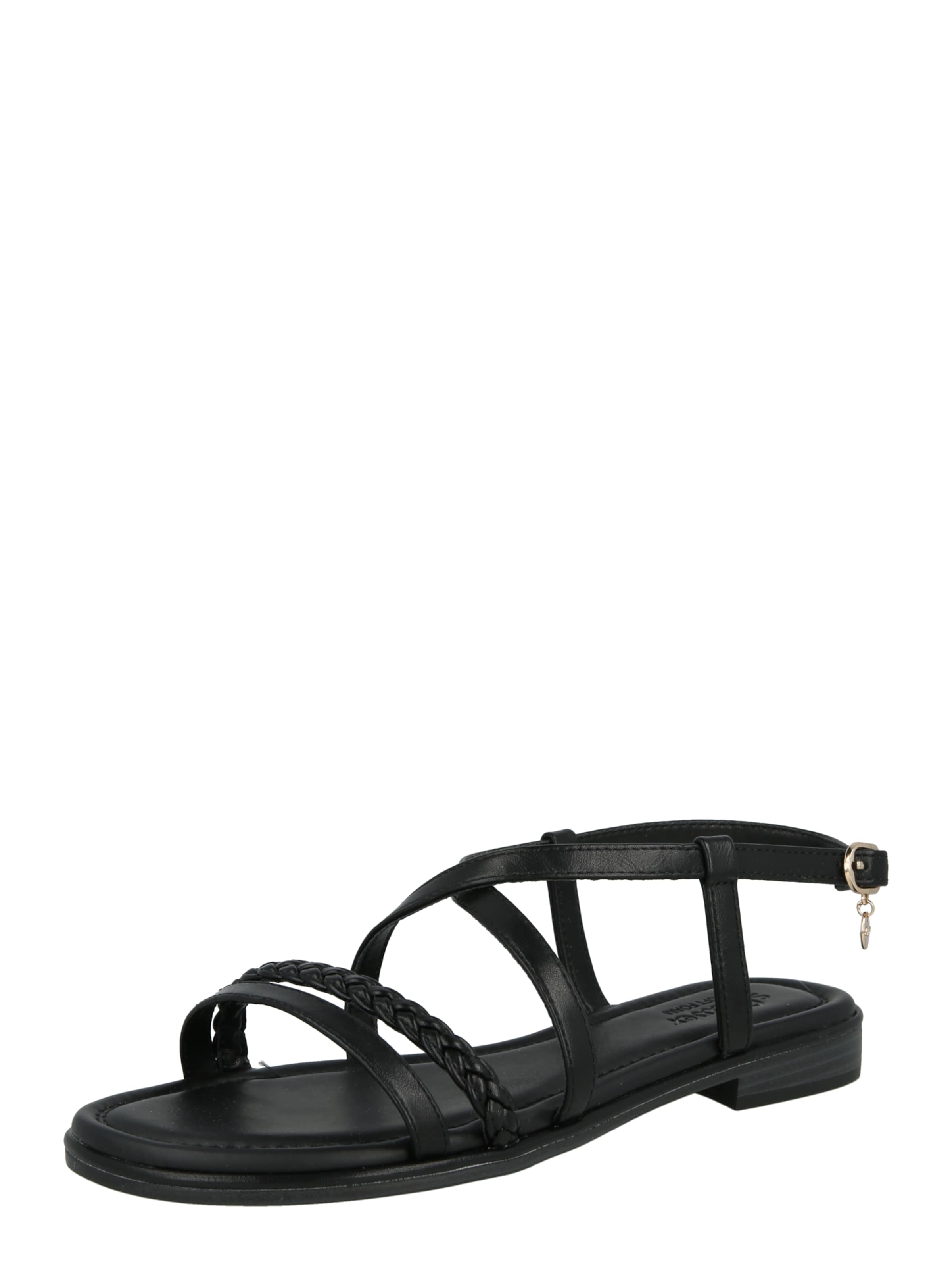 s.Oliver Strap sandal in Black: front