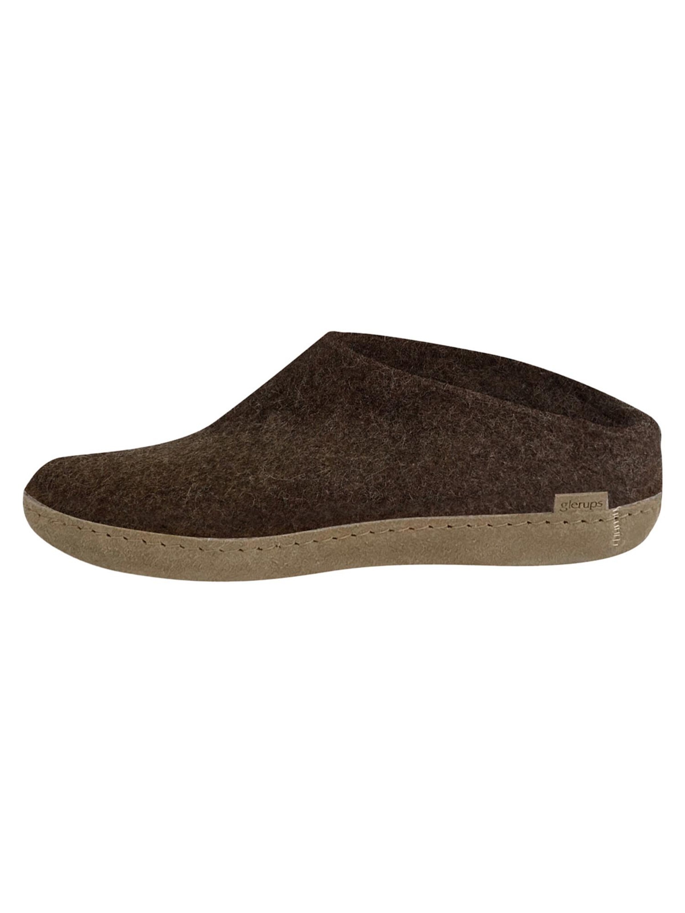 Glerups Slippers 'Kautschuksohle' in Brown: front