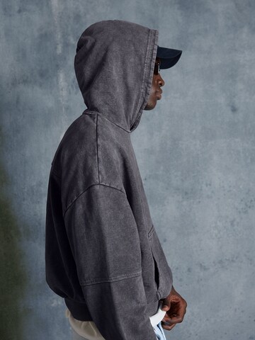 Sweat-shirt Bershka en gris