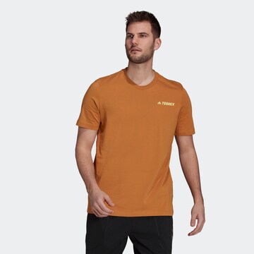 T-Shirt fonctionnel ADIDAS TERREX en marron : devant