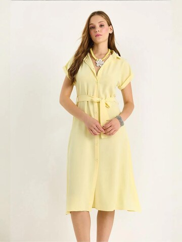 Bianco Lucci - Vestido em amarelo: frente