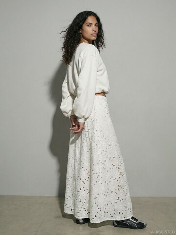 HYPEDROP - Falda 'HDFIONA' en blanco
