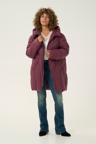 Cream Winter jacket 'Luffu' in Red