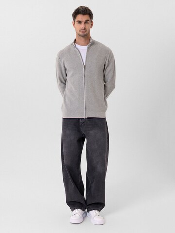 Vestes en maille 'Ademir' Jacey Quinn en gris