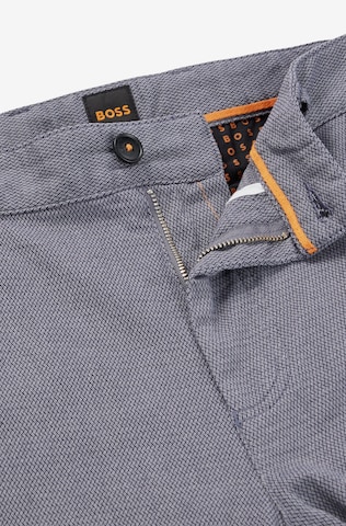 BOSS Orange Štandardný strih Chino nohavice - Modrá