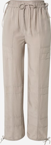 Warehouse Regular Cargo Pants in Beige: front