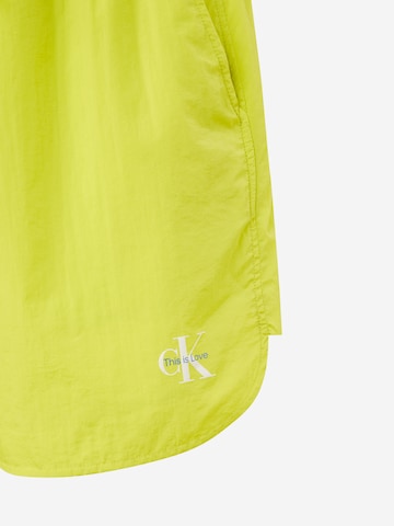 Calvin Klein Jeans Regularen Hlače | zelena barva