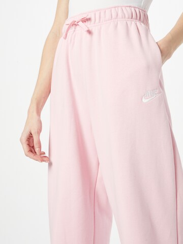 Nike Sportswear Loose fit Trousers in Pink