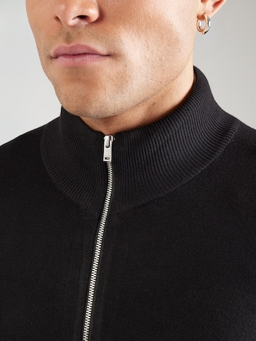 melns Lindbergh Adīta jaka