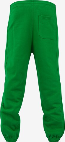 Tapered Pantaloni di Urban Classics in verde